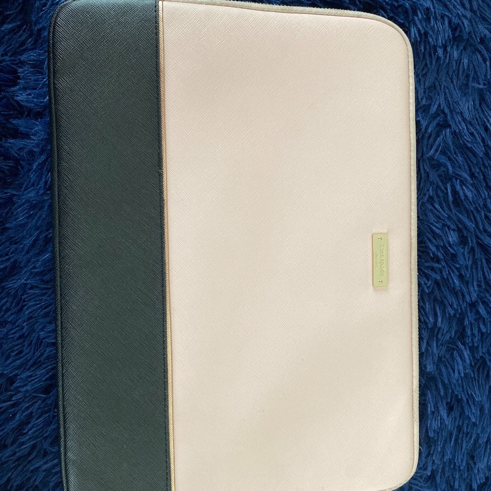 Kate Spade Good Condition Laptop Case